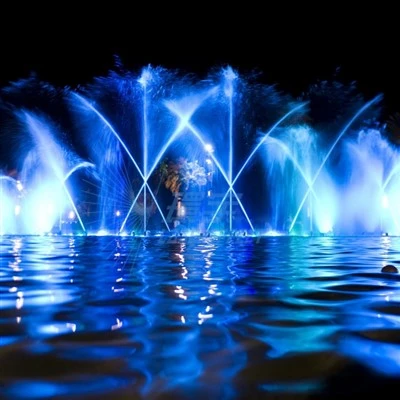 Gran Fonte Exterior Con Luces